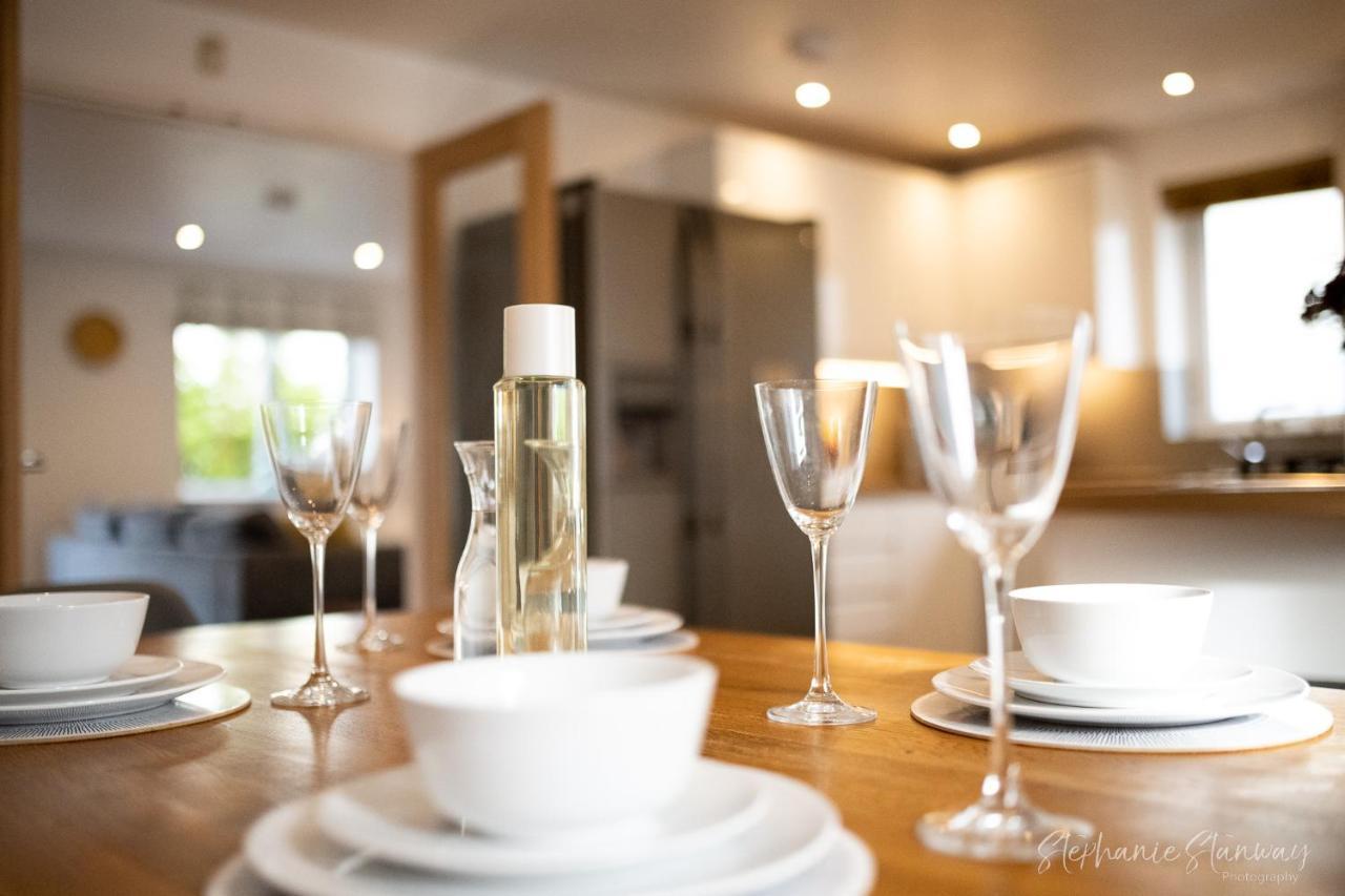The Lookout, Modern Home From Home, Sleeps 5, With Private Parking & Outside Terrace St Ives المظهر الخارجي الصورة