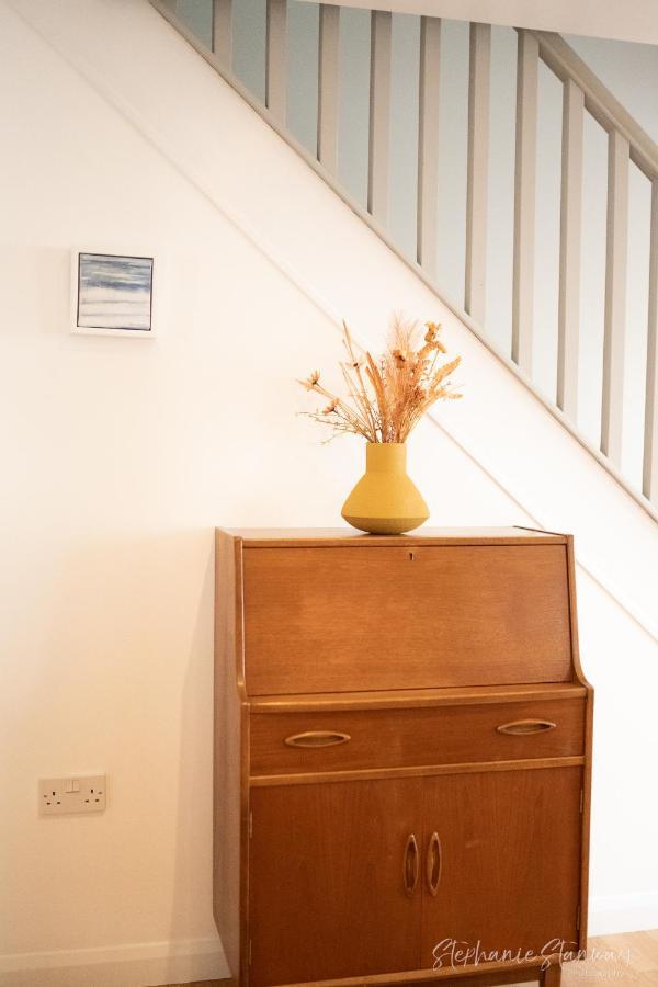 The Lookout, Modern Home From Home, Sleeps 5, With Private Parking & Outside Terrace St Ives المظهر الخارجي الصورة